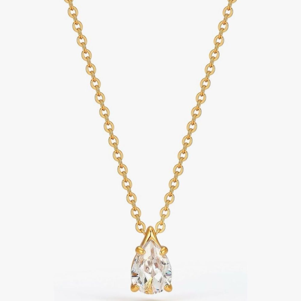 New 18k Gold Plated Elegant Gold Necklace With Crystal Pendant